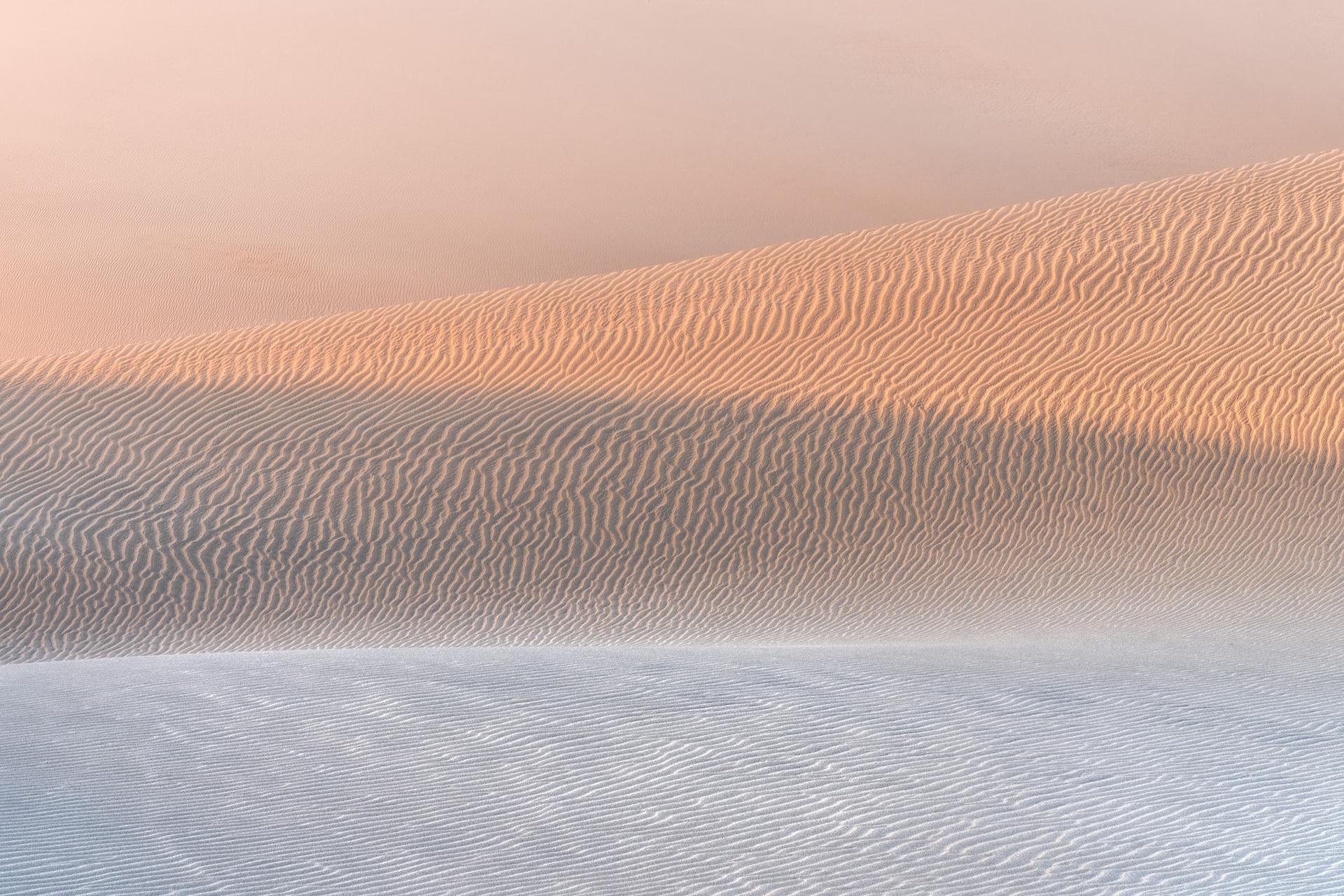 Desert's Brushstrokes